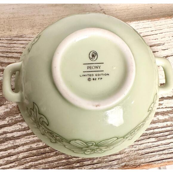 Peony Limited Edition 82 FP (1982) Japan, Celedon Green Fine Porcelain Bowl - Picture 2 of 6